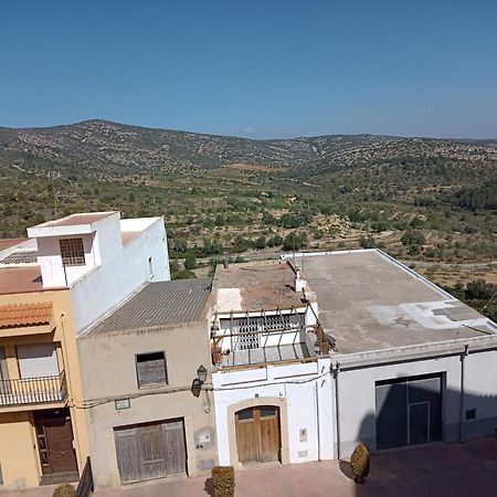 Tranquil And Spacious Townhouse In Historical And Picturesque Cervera Del Maestre Εξωτερικό φωτογραφία